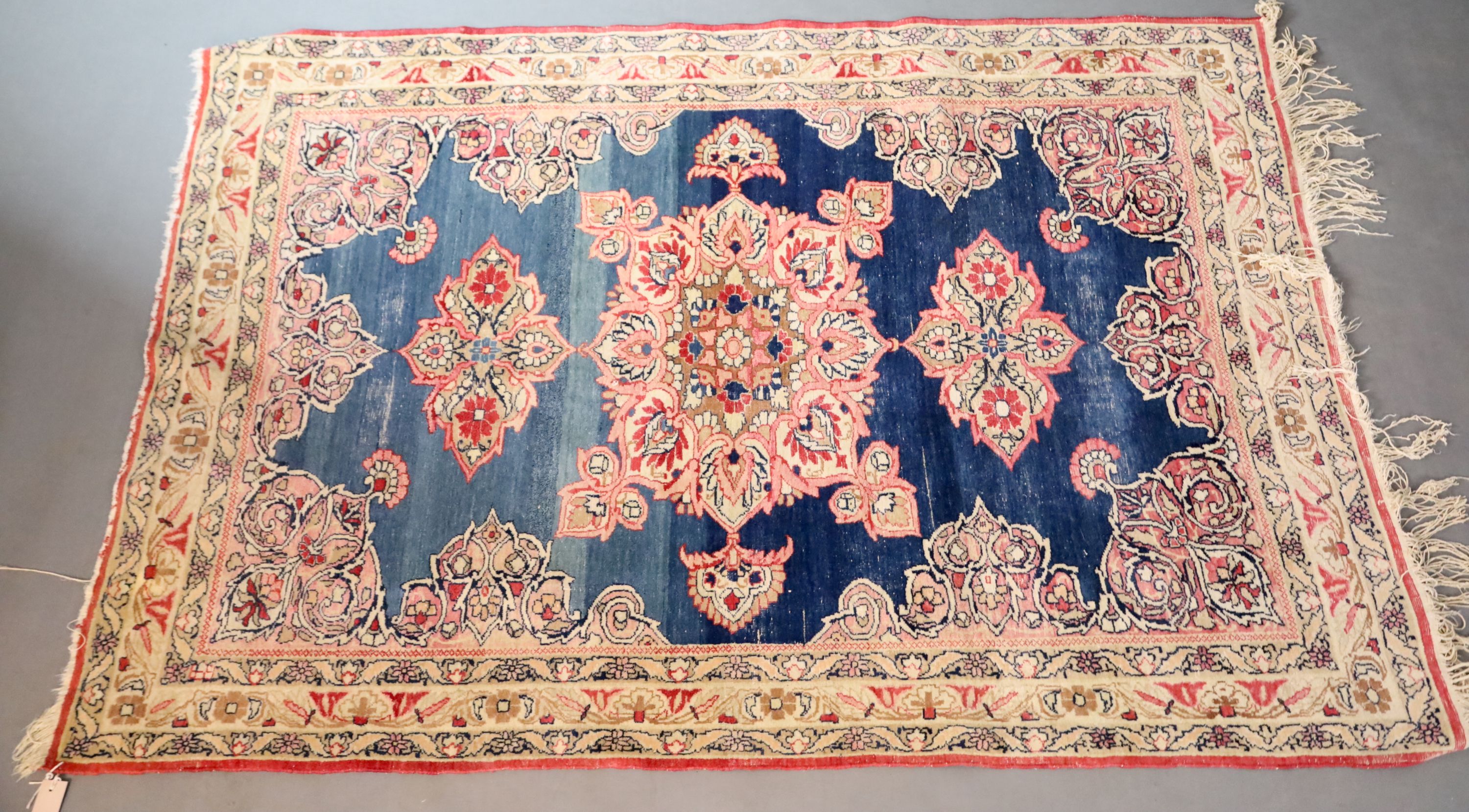 A Kerman Lavar rug, 193 x 134cm